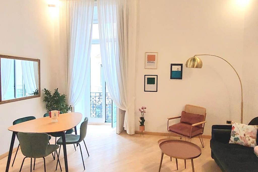Maison In Centro Napels Buitenkant foto