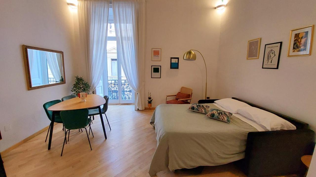 Maison In Centro Napels Buitenkant foto